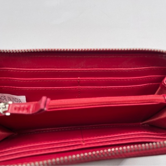 Jennifer Moore Wristlet Clutch Bag Wallet Purse Berry Red Vegan Leather New - Picture 10 of 12